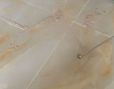 东乌珠穆沁瓷砖空鼓维修公司分享粘合剂选择不当在瓷砖铺贴过程中可能导致以下问题